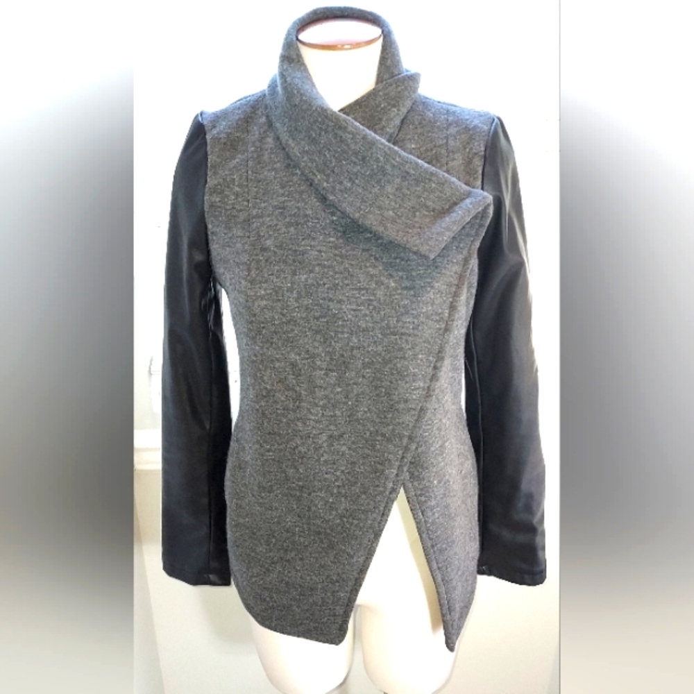 Fabletics Milano Grey/Black Faux Leather Sleeves Wrap Jacket Pre-owned